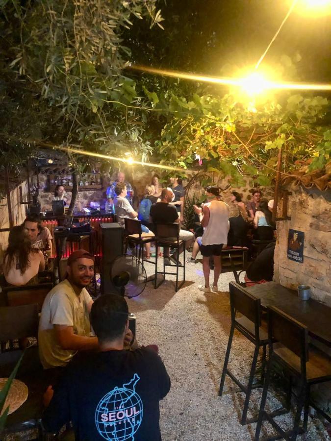 אנטליה Kuyu Beergarden Hostel מראה חיצוני תמונה