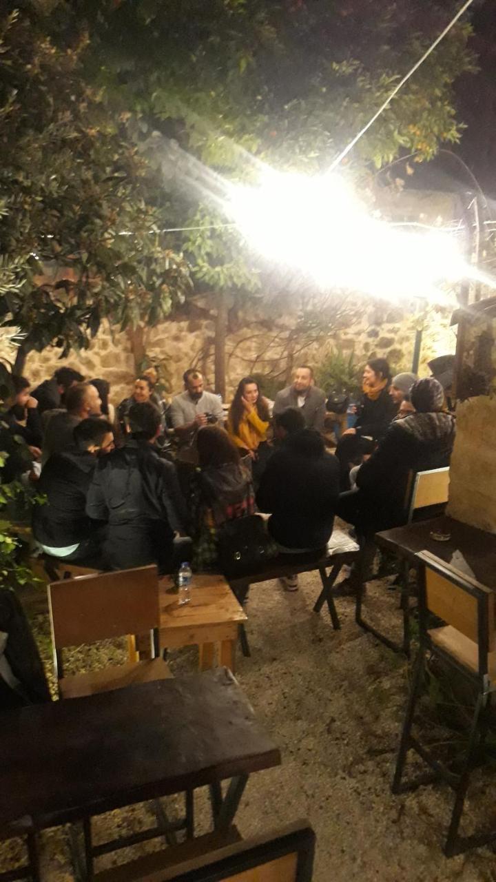 אנטליה Kuyu Beergarden Hostel מראה חיצוני תמונה